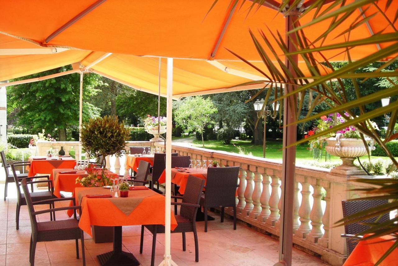 Logis Hotel Restaurant Le Parc Salbris Exterior photo